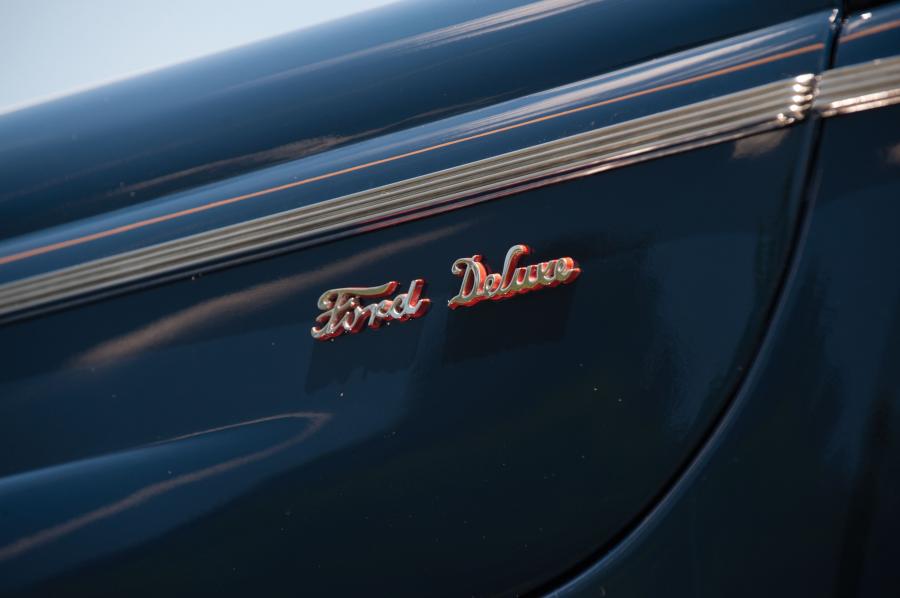  Ford DeLuxe Custom Convertible Coupe 1940 года  (фото 33 из 48)